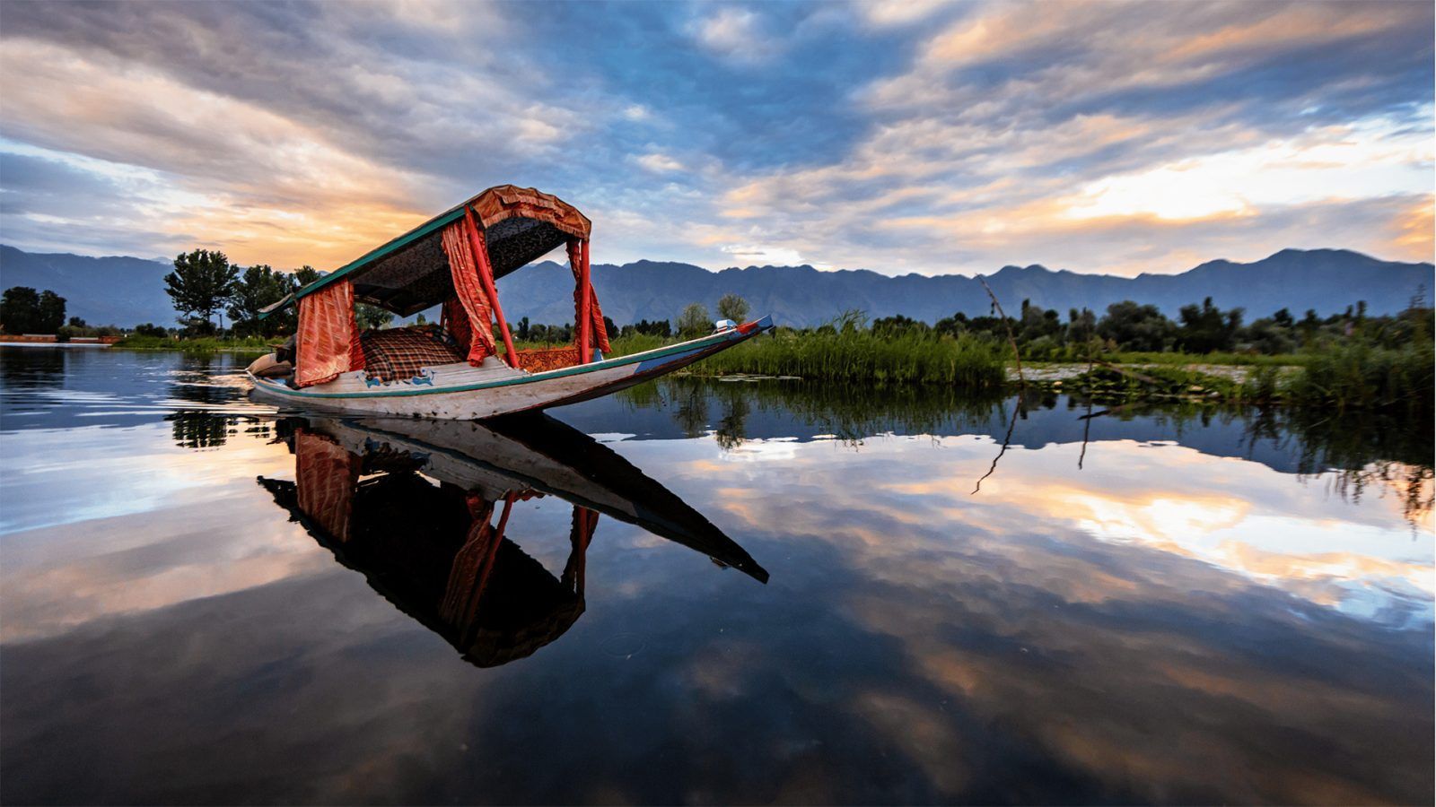 1600x900 Photo That Have Us Dreaming of Kashmir, India