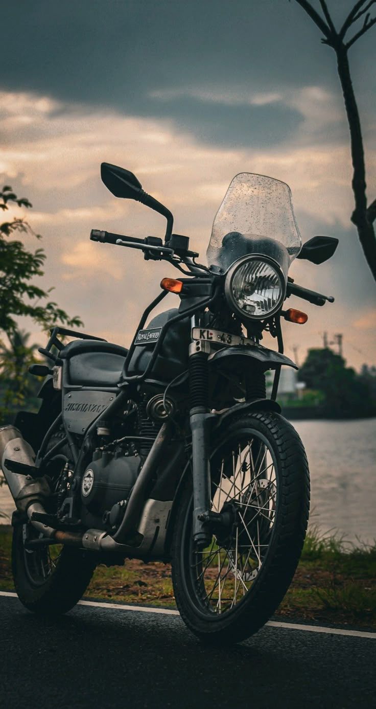 736x1387 RoyaL EnfielD HimalayaN