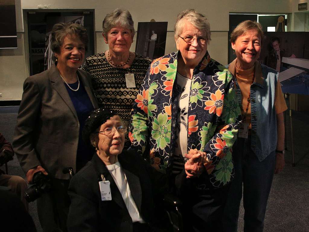 1024x768 Katherine johnson, Women wearing glasses in the united states Image: PICRYL Domain Media Search Engine Public Domain Search