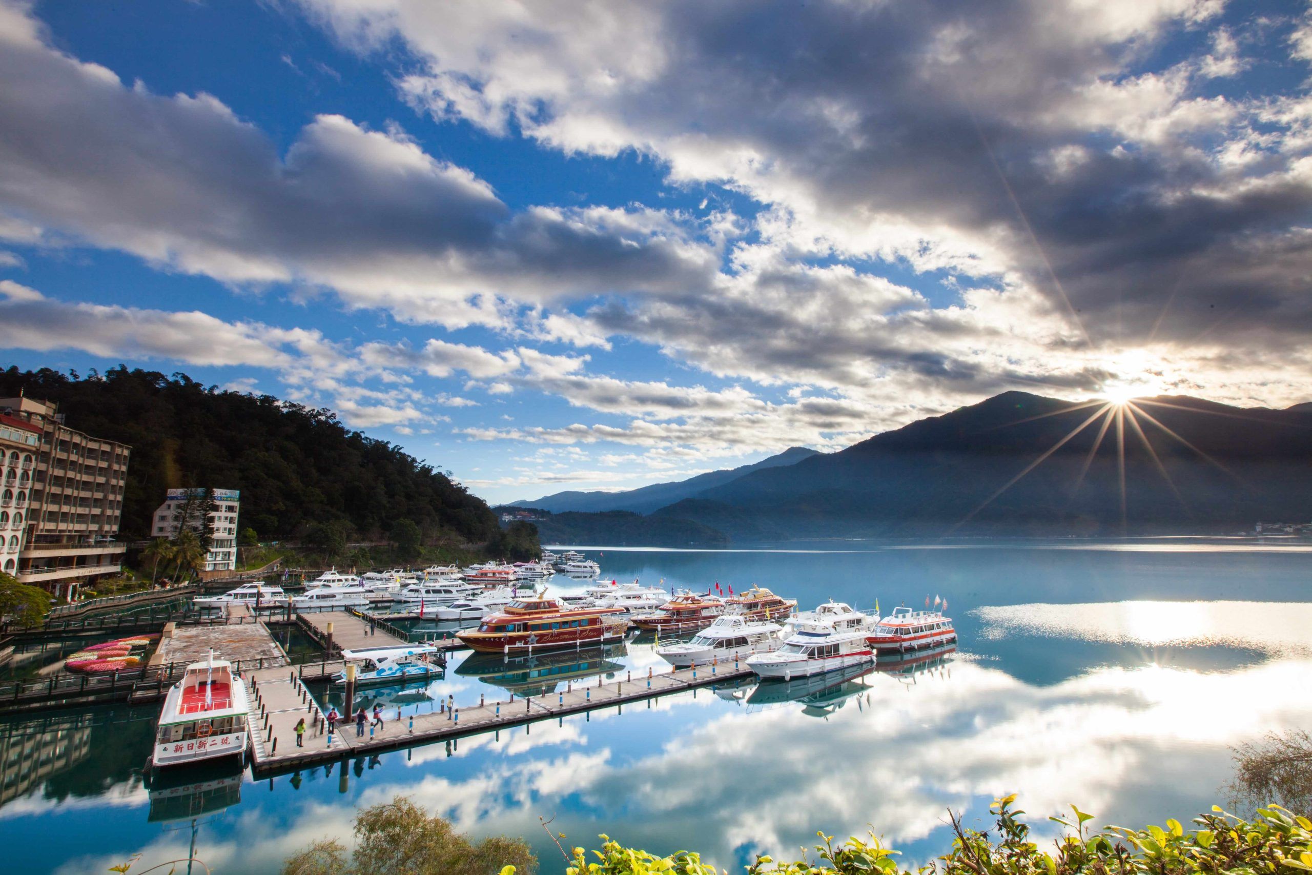 2560x1707 Getting to know Sun Moon Lake. My Way Travel US