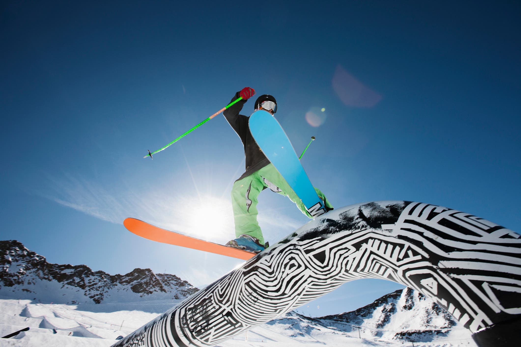 2121x1414 Learn These Basic Skills Before You Ski the Terrain Park