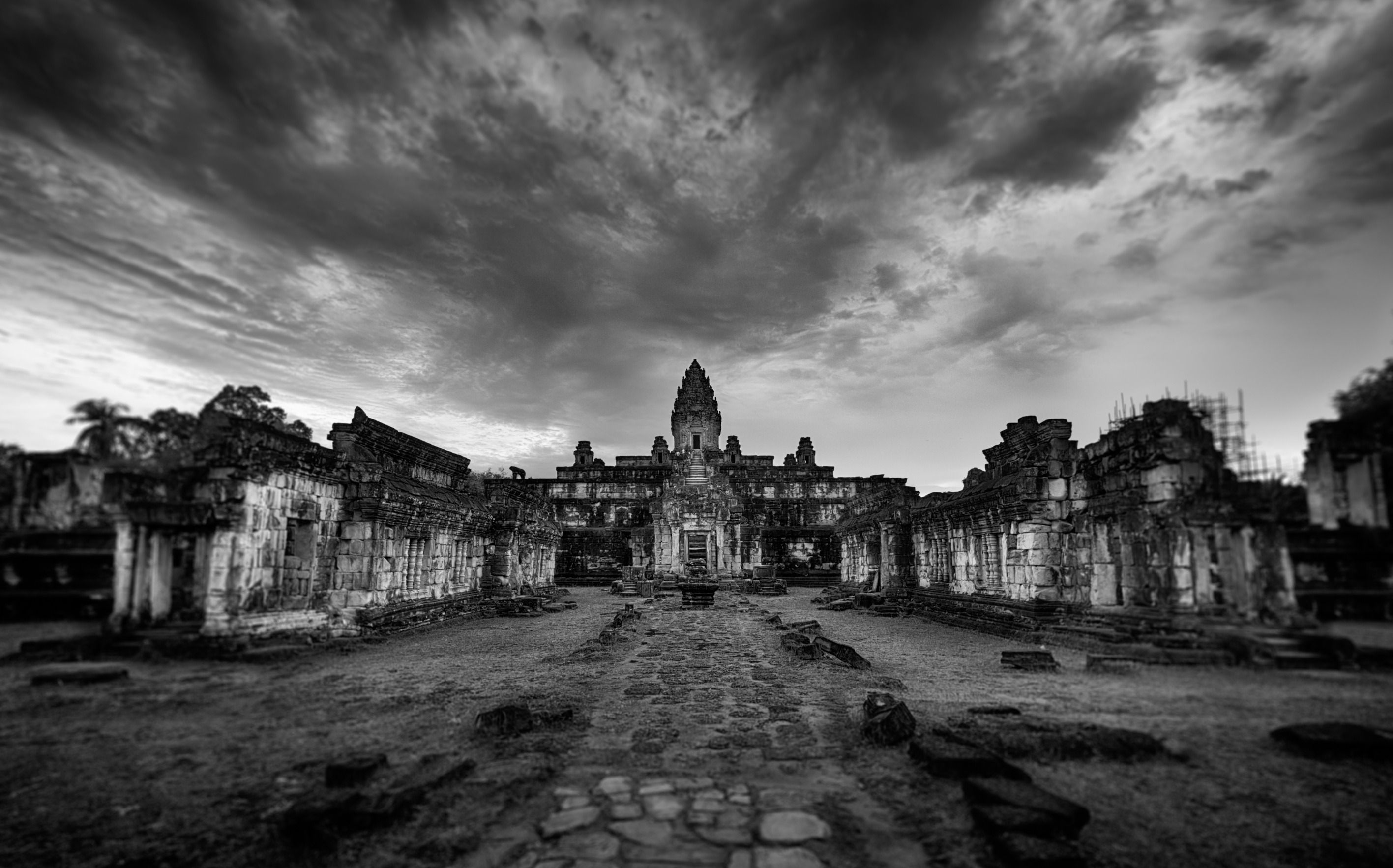 2833x1765 Dark Clouds Over the Temple
