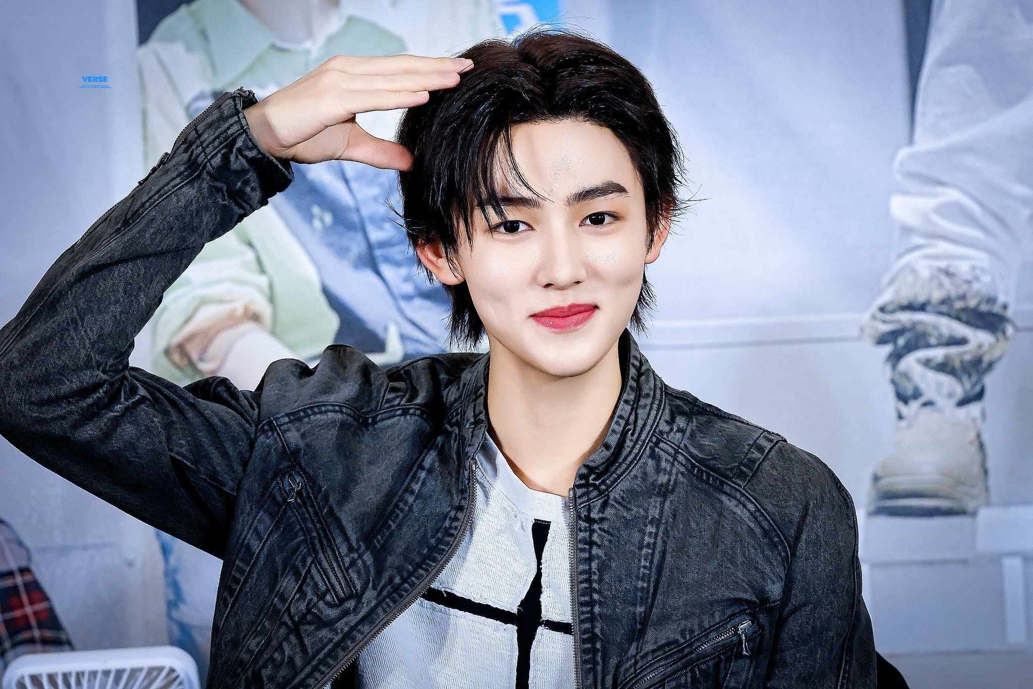 2048x1366 CORTIS SEONGHYEON at Times Square Public Fansign Event