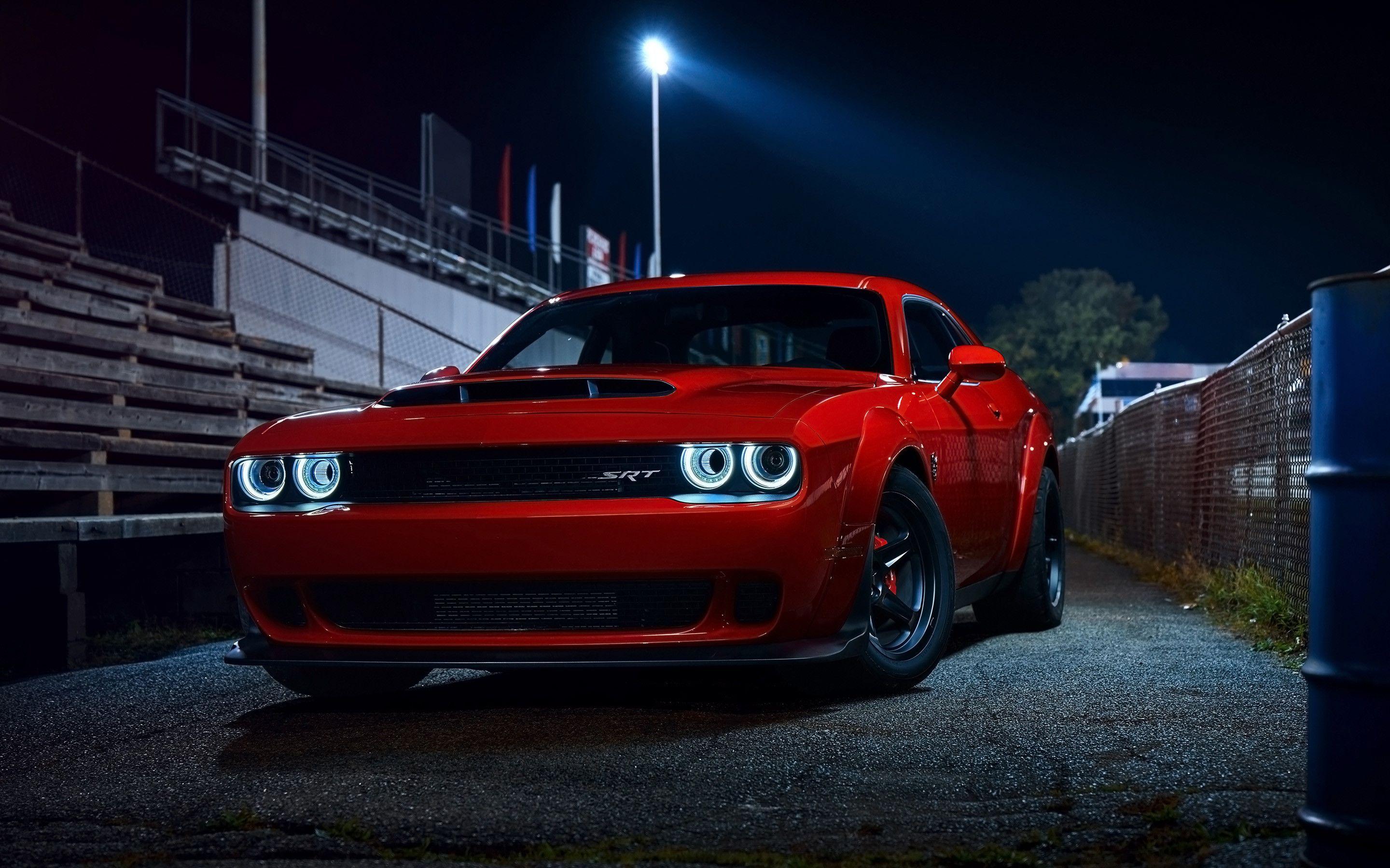 2880x1800 Dodge Challenger Black Wallpaper