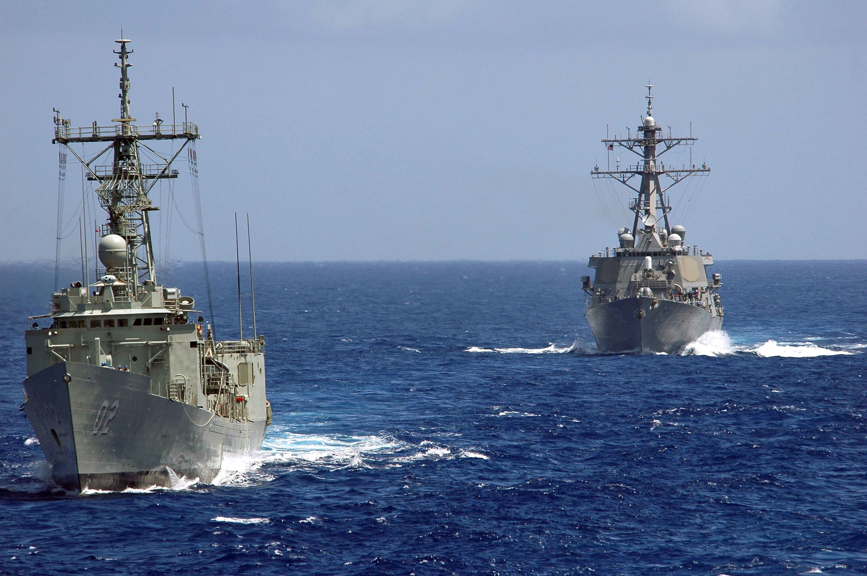3008x2000 US Navy 050530 N 5781F 060 Royal Australian Navy Frigate HMAS Canberra (FFG 02) And Guided Missile Destroyer USS Fitzgerald (DDG 62) Steam In