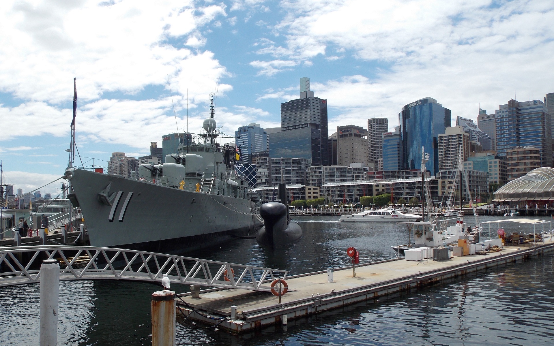 1920x1200 Wallpaper pierce, Sydney, submarine, skyscrapers, destroyer, Sydney, The Royal Australian Navy, HMAS Onslow for mobile and desktop, section оружие, resolution 1920x1200