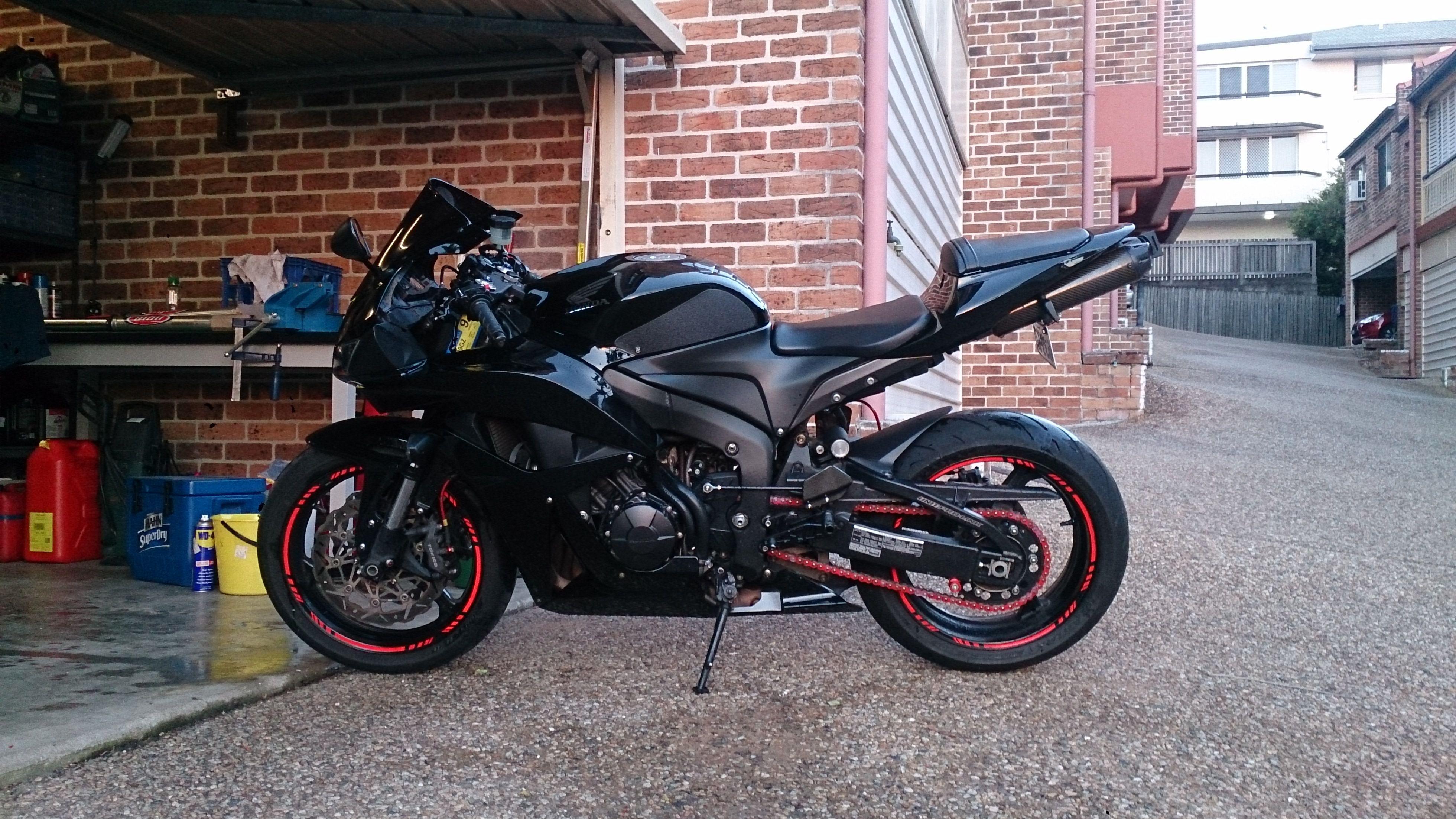 3920x2204 Honda CBR600RR