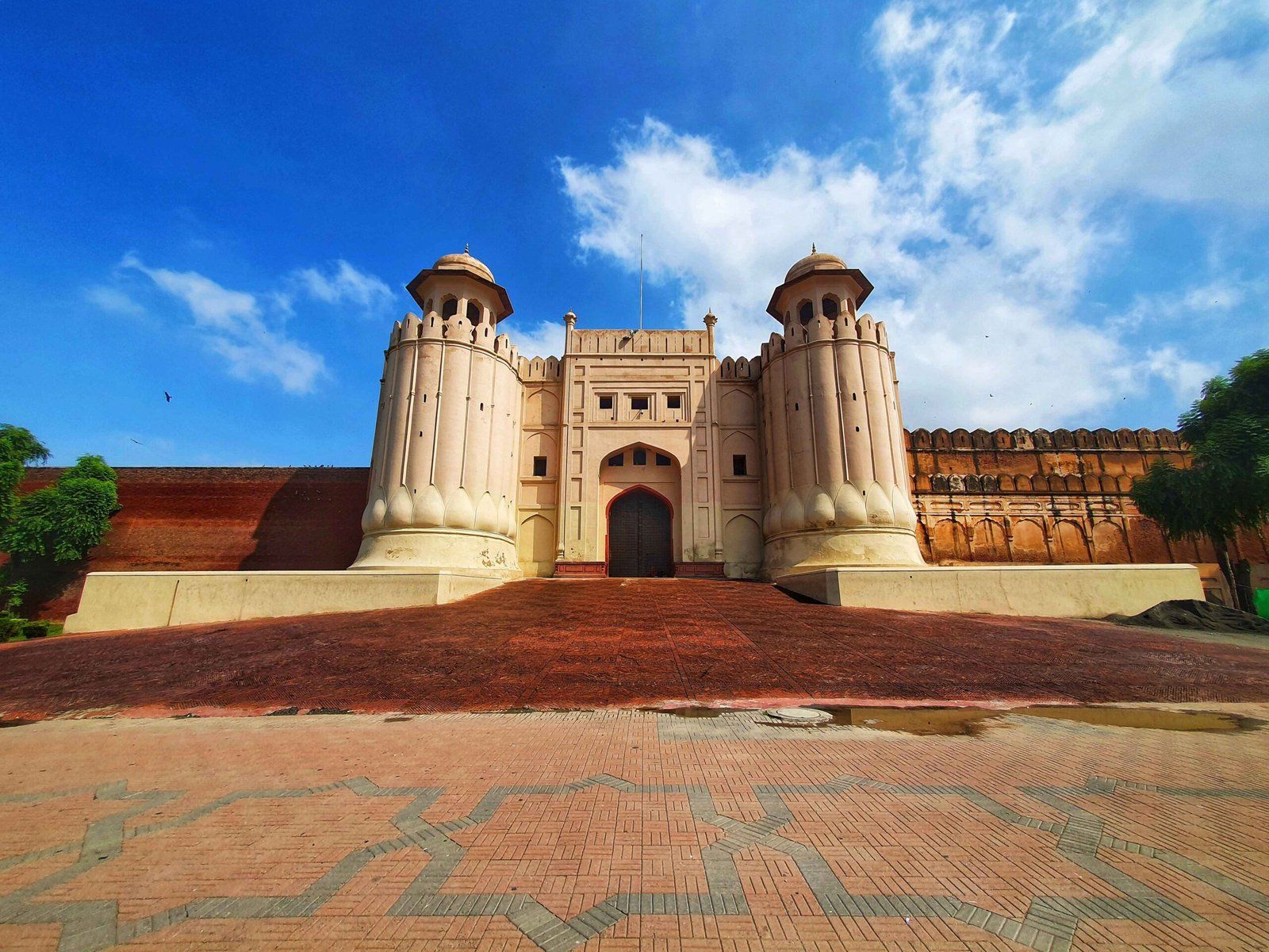 1600x1200 Lahore Fort : History, Architecture & World Heritage Site