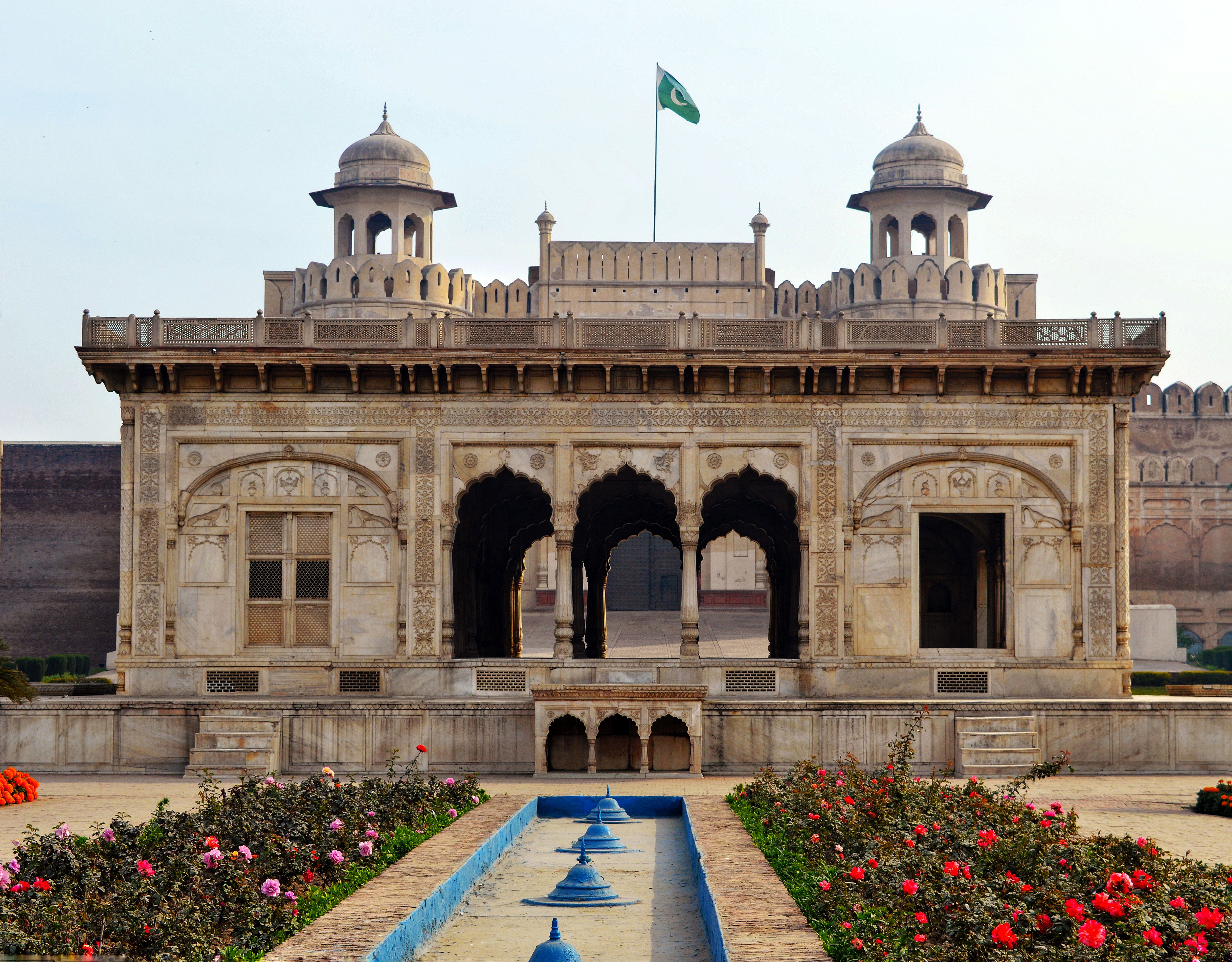 5089x3972 Lahore Fort