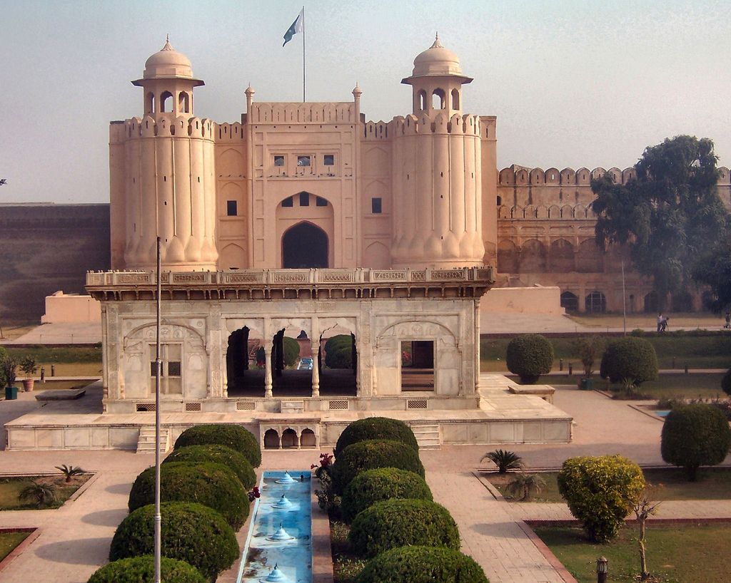 1024x818 Lahore Fort