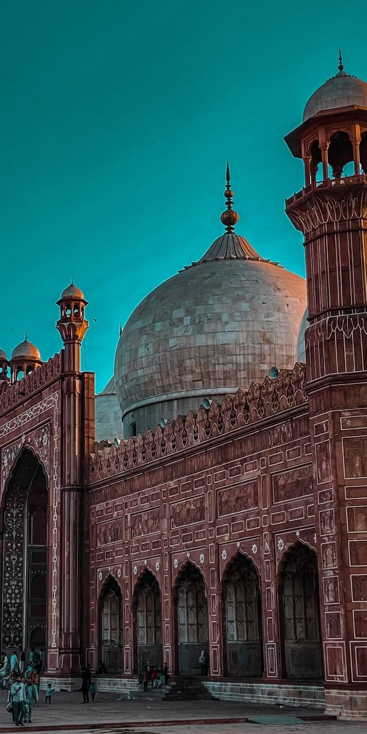 736x1472 Badshahi Masjid Lahore