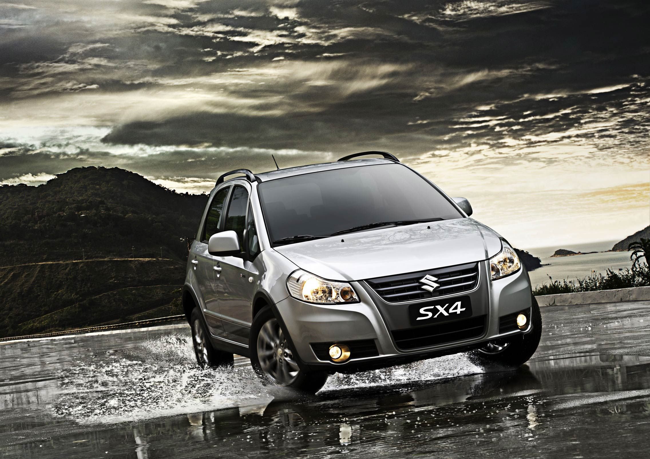 2272x1604 Suzuki SX4 Wallpaper
