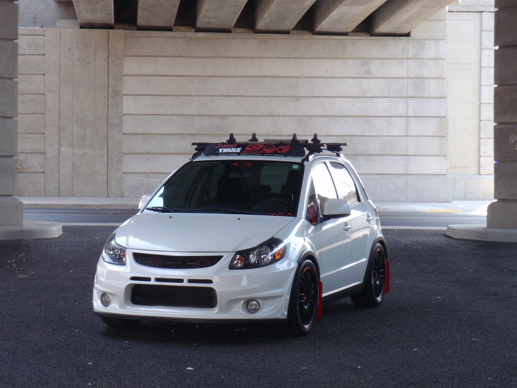 1024x768 Suzuki SX4. Schultzey