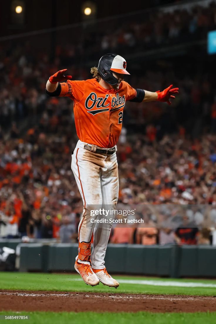 736x1104 Gunnar Henderson of the Baltimore Orioles celebrates after hitting a