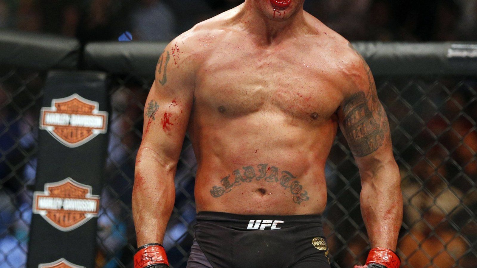 1600x900 While champions fall, Lawler tries to keep belt vs Condit