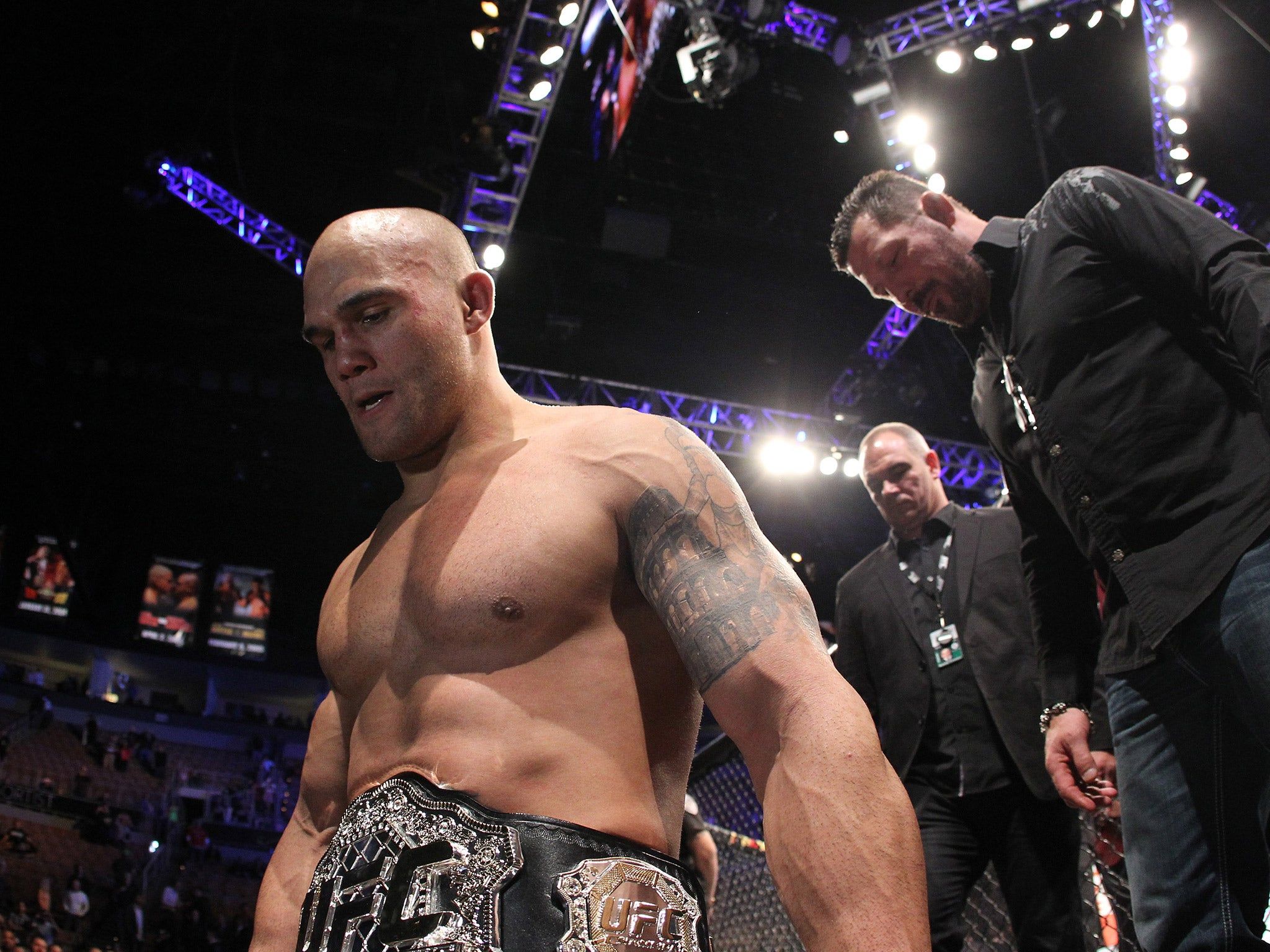 2048x1536 UFC 201: Tyron Woodley needs to keep Robbie Lawler grounded to force old habits and seize chance, says Dan Hardy