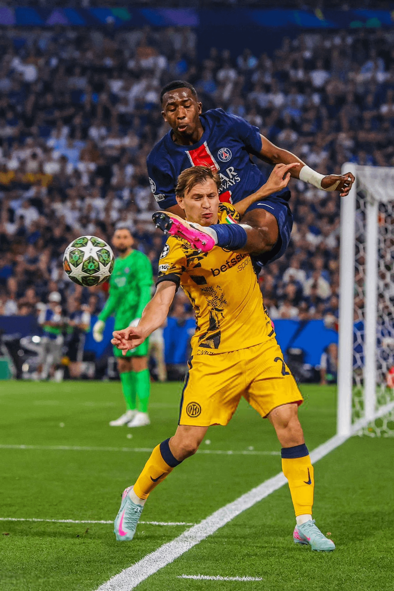 1366x2048 Does anyone have any cool wallpaper for phone of PSG's 2025 UCL?
