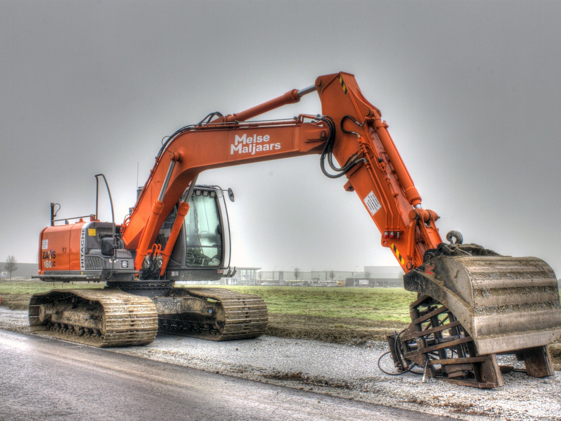1920x1440 Wallpaper Hitachi excavator, construction machinery 2560x1600 Picture, Image