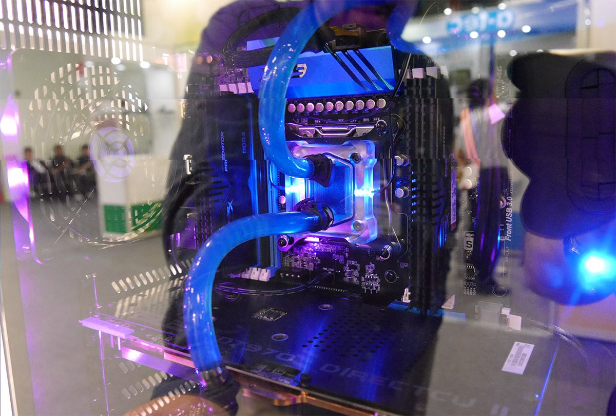 1200x810 Lian Li demos its waterblock: Liquid cooling gets more stylish than ever