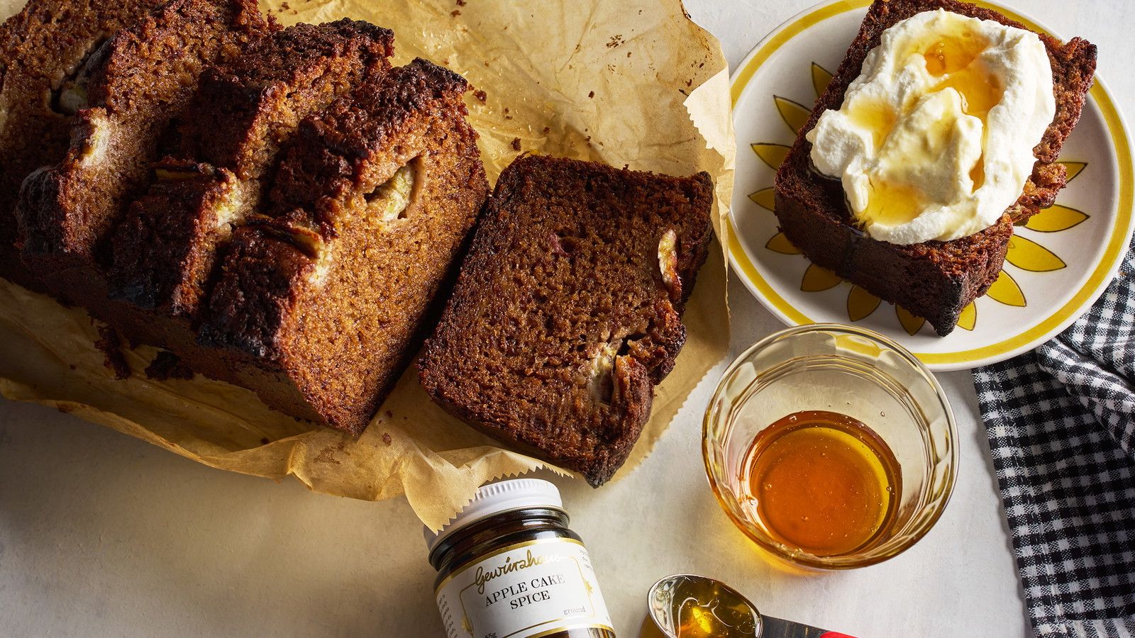1600x900 Spiced Banana Bread