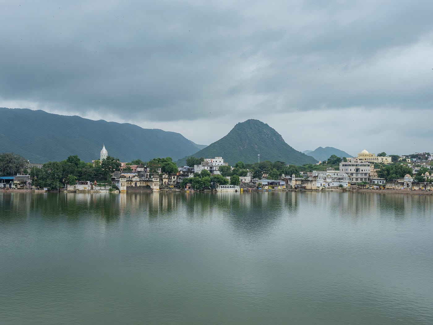1400x1050 Pushkar