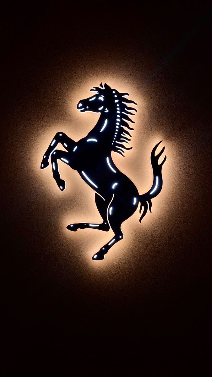 675x1200 Ferrari logo
