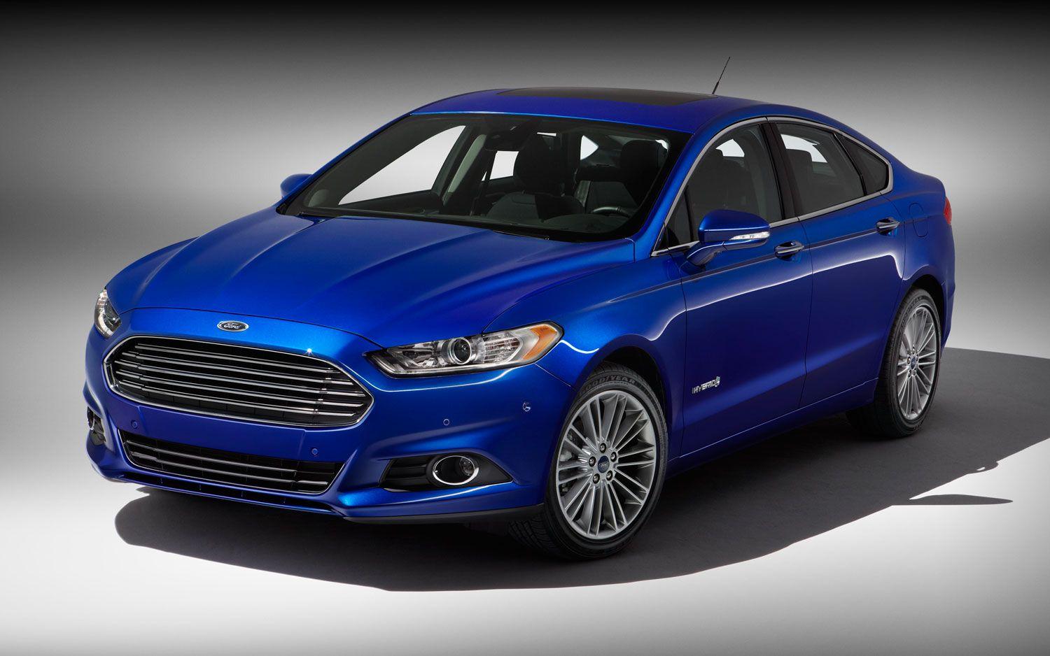 1500x938 Blue Ford Fusion Titanium