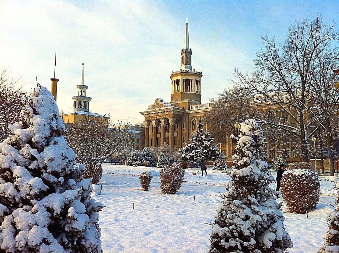 1080x806 Winter in Bishkek, Kyrgyzstan