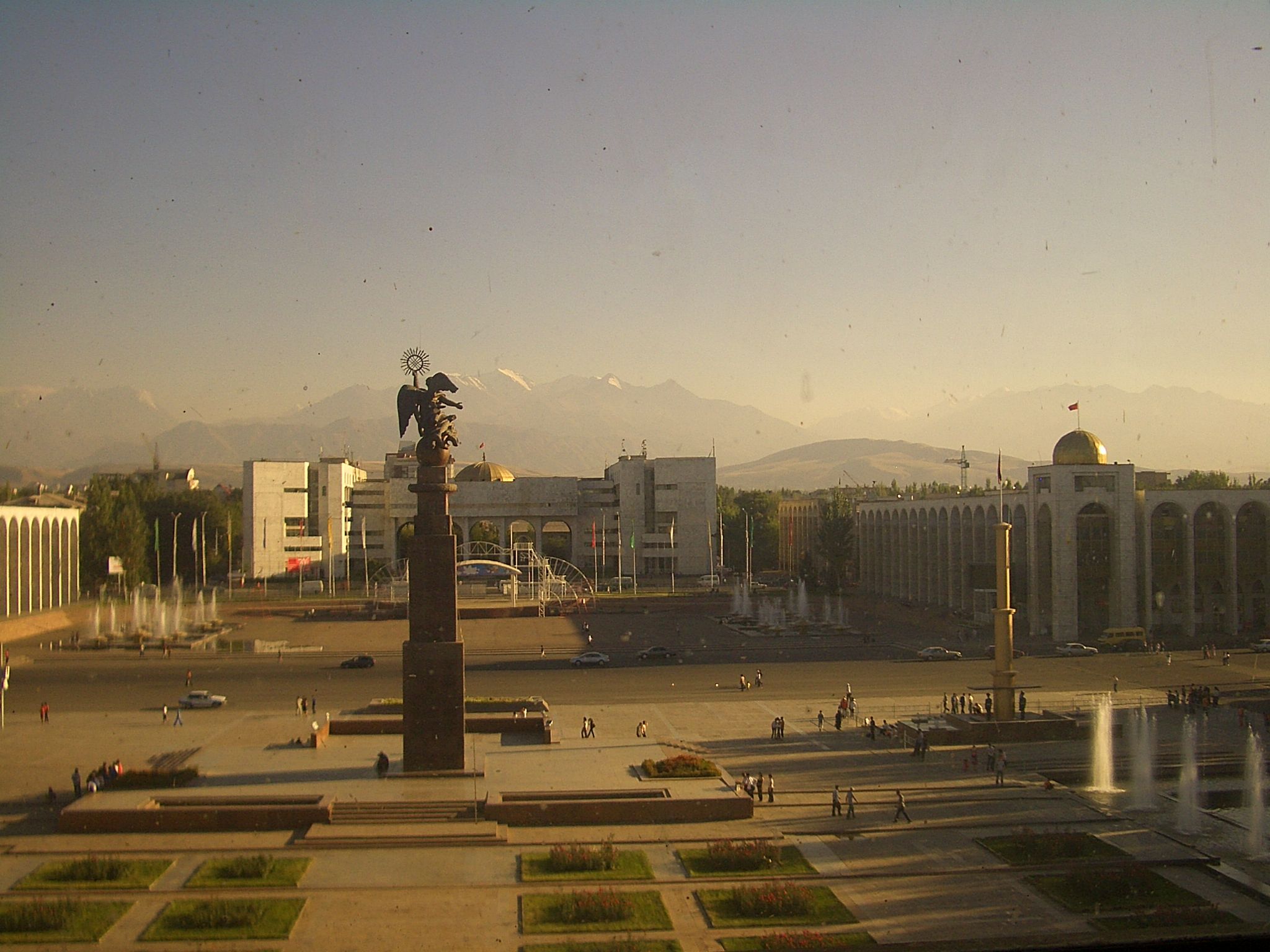 2048x1536 Bishkek