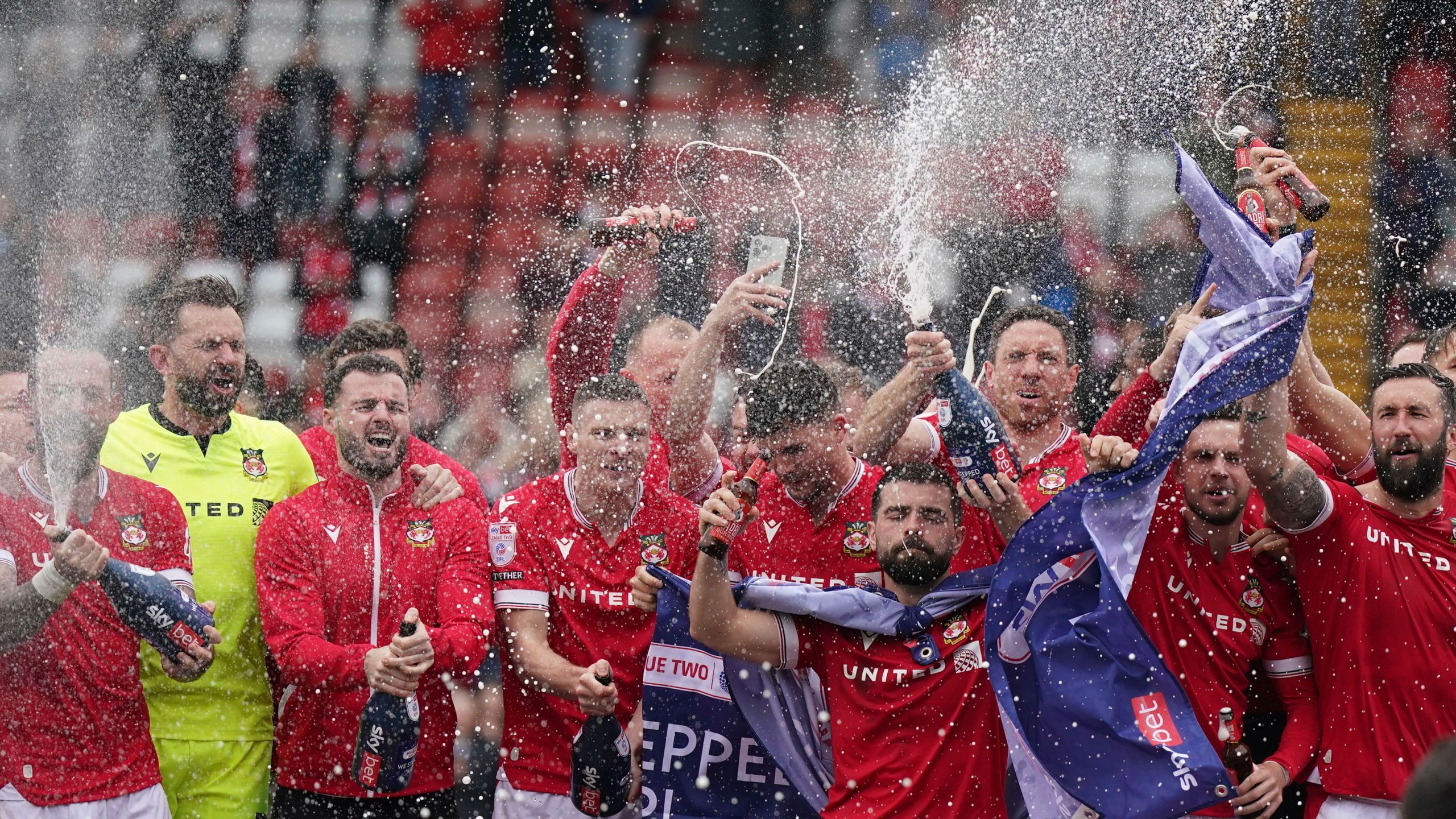 2560x1440 Ryan Reynolds' Wrexham AFC to play a game in California this summer