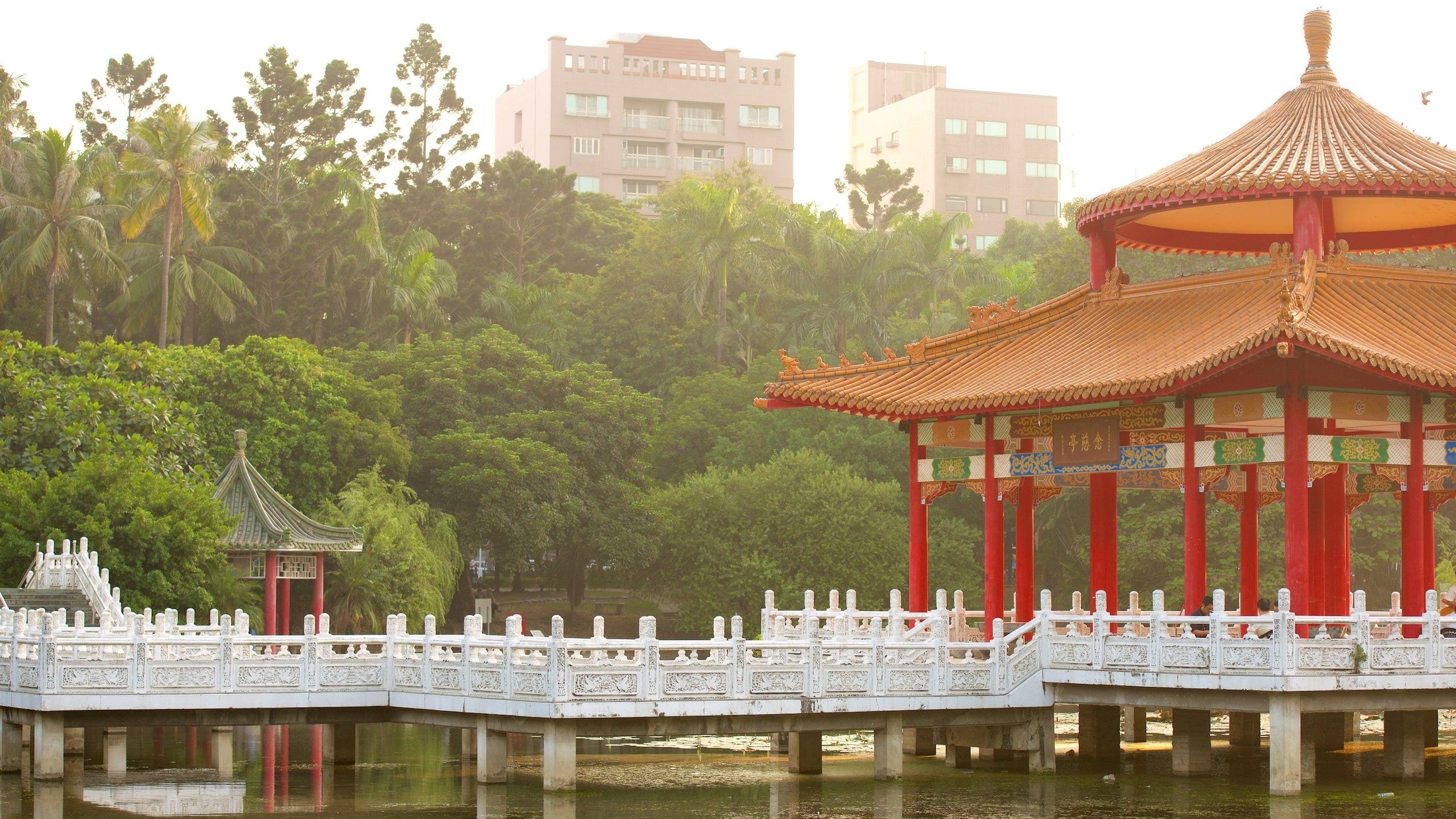 2560x1440 Travel Tainan City Centre: Best of Tainan City Centre, Visit Tainan