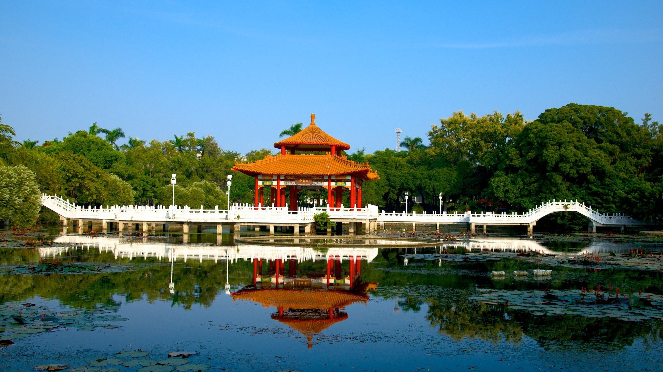 2560x1440 Travel Tainan City Centre: Best of Tainan City Centre, Visit Tainan