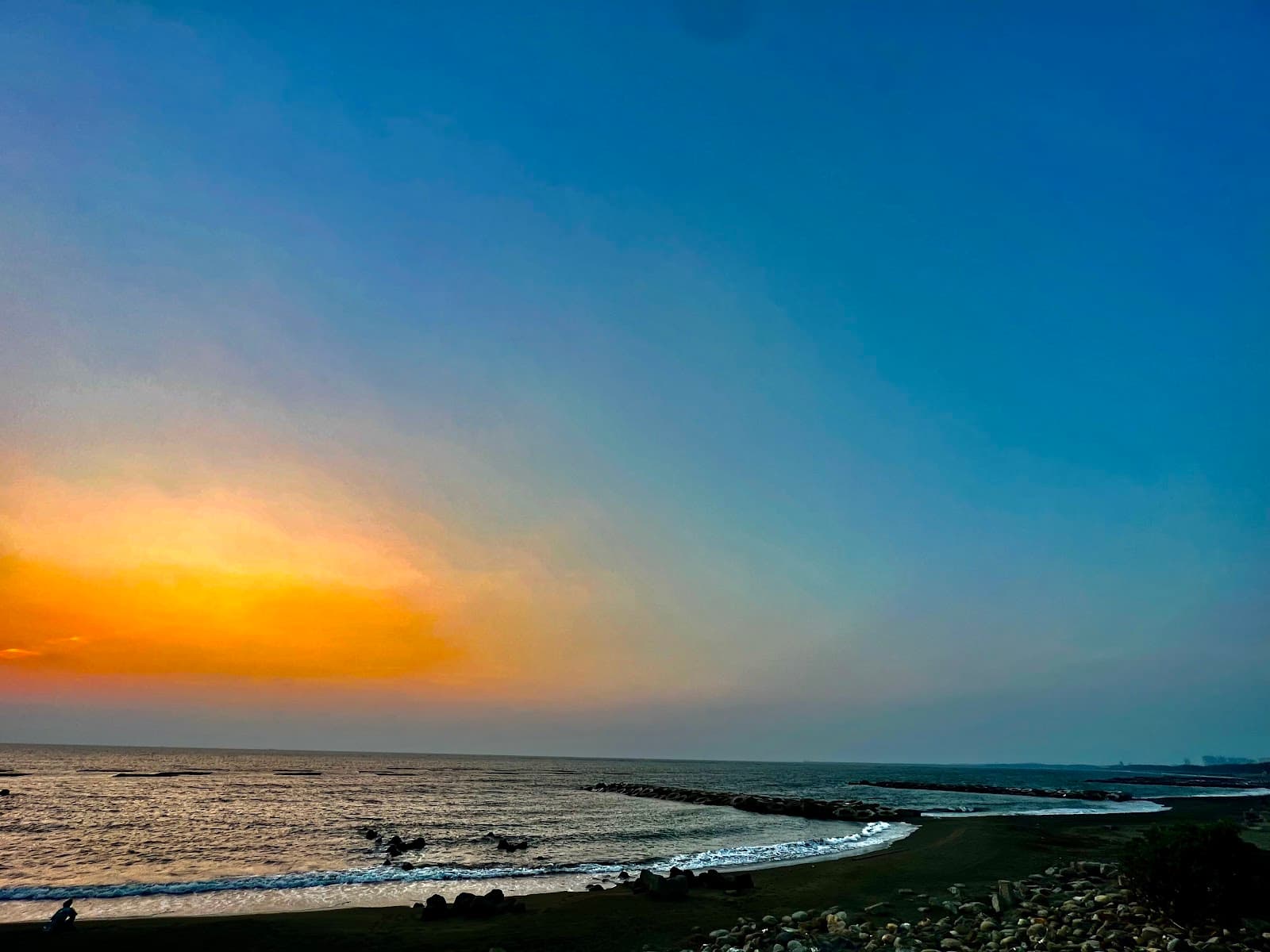 1600x1200 Golden Coast Tainan (2026)