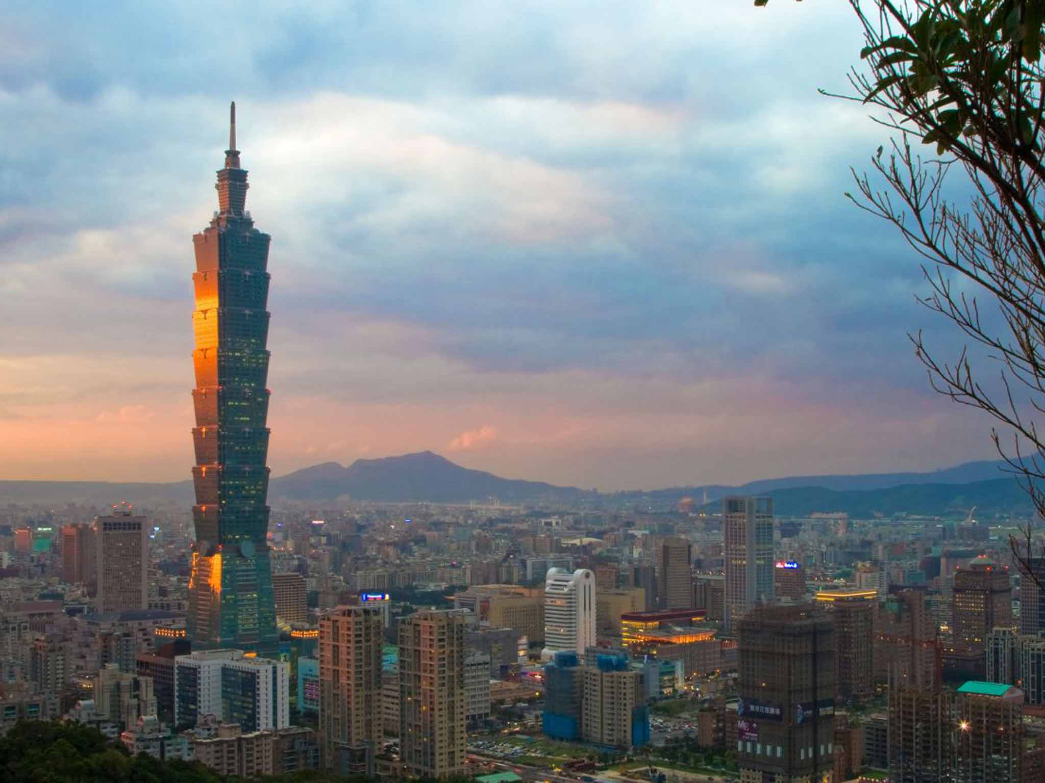 2048x1536 Taipei and Tainan: Taiwan's tale of two cities