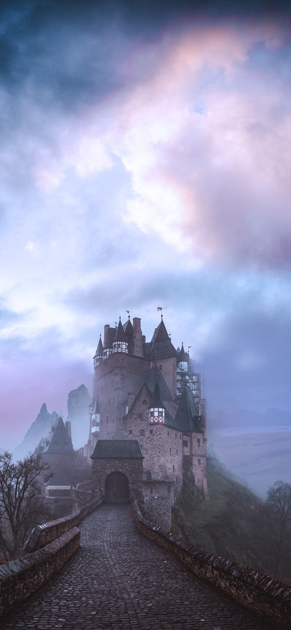 946x2048 Mobile Wallpaper: Eltz Castle, Germany (Sou: Internet)