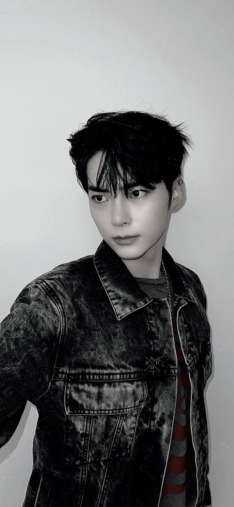 886x1920 Kpop Locks