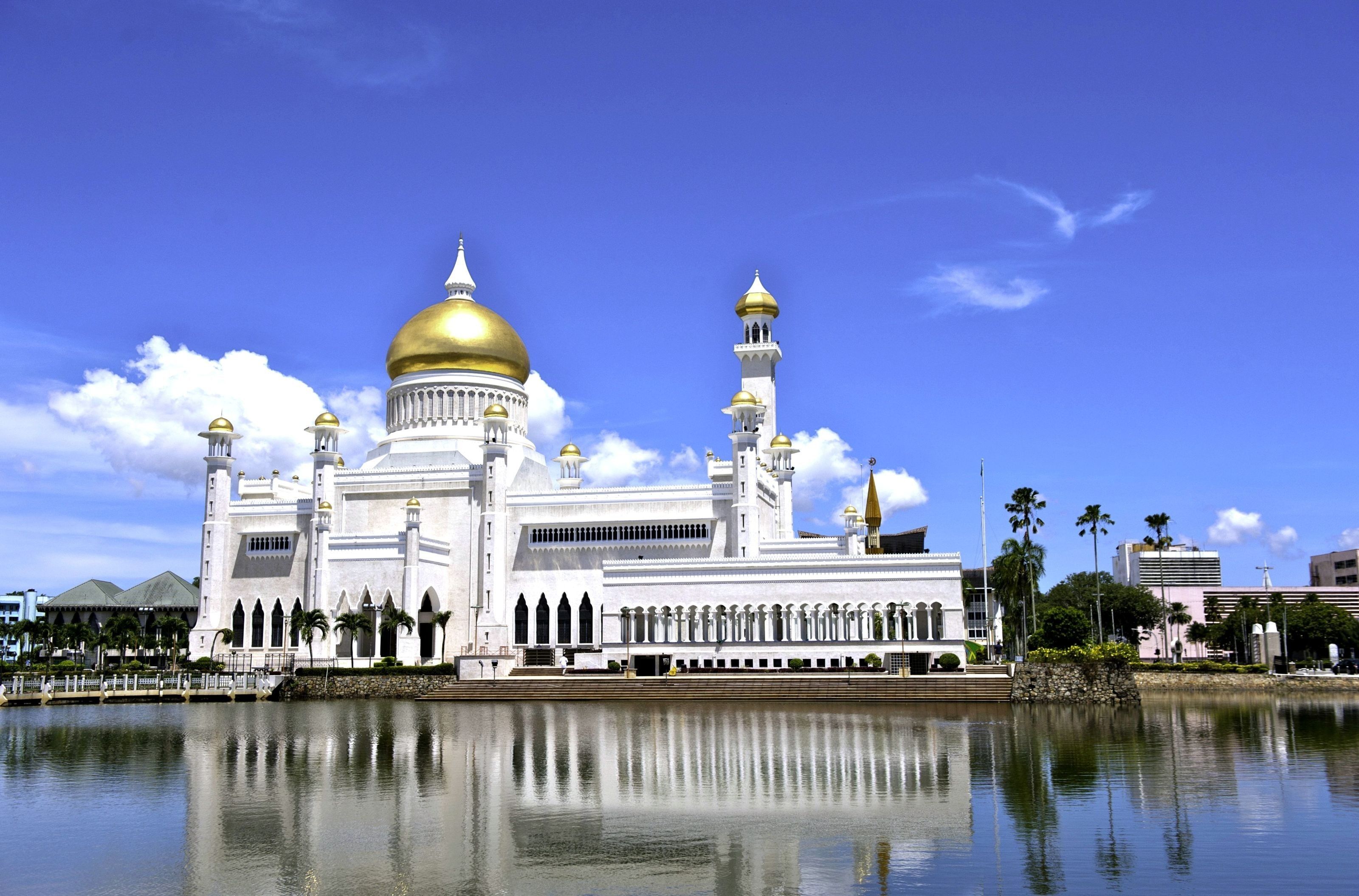 3200x2110 Bandar Seri Begawan Wallpaper