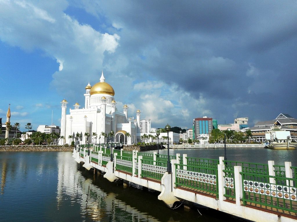 1024x768 Bandar Seri Begawan 3