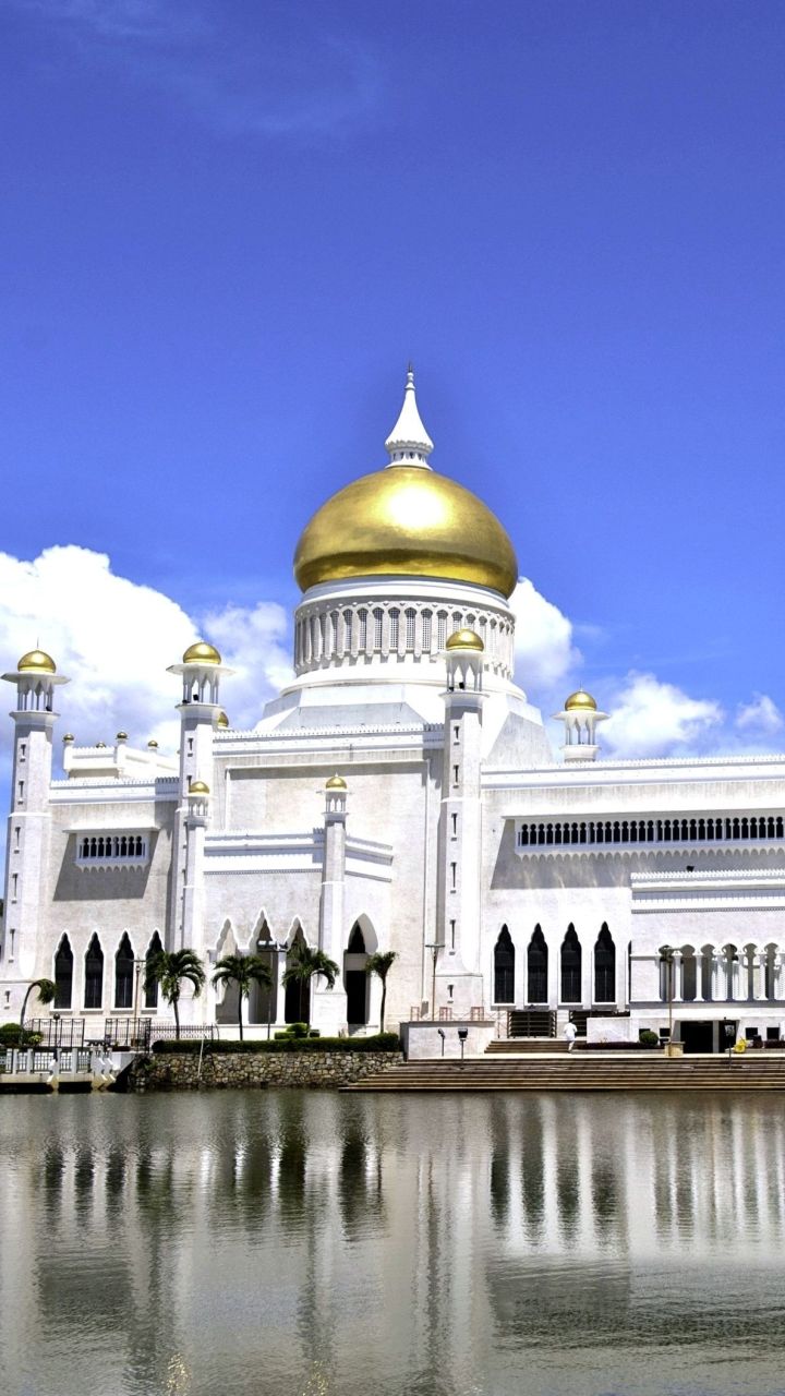 720x1280 Phone wallpaper: Sultan Omar Ali Saifuddin Mosque, Brunei, Religious, Bandar Seri Begawan, Mosques 1135303