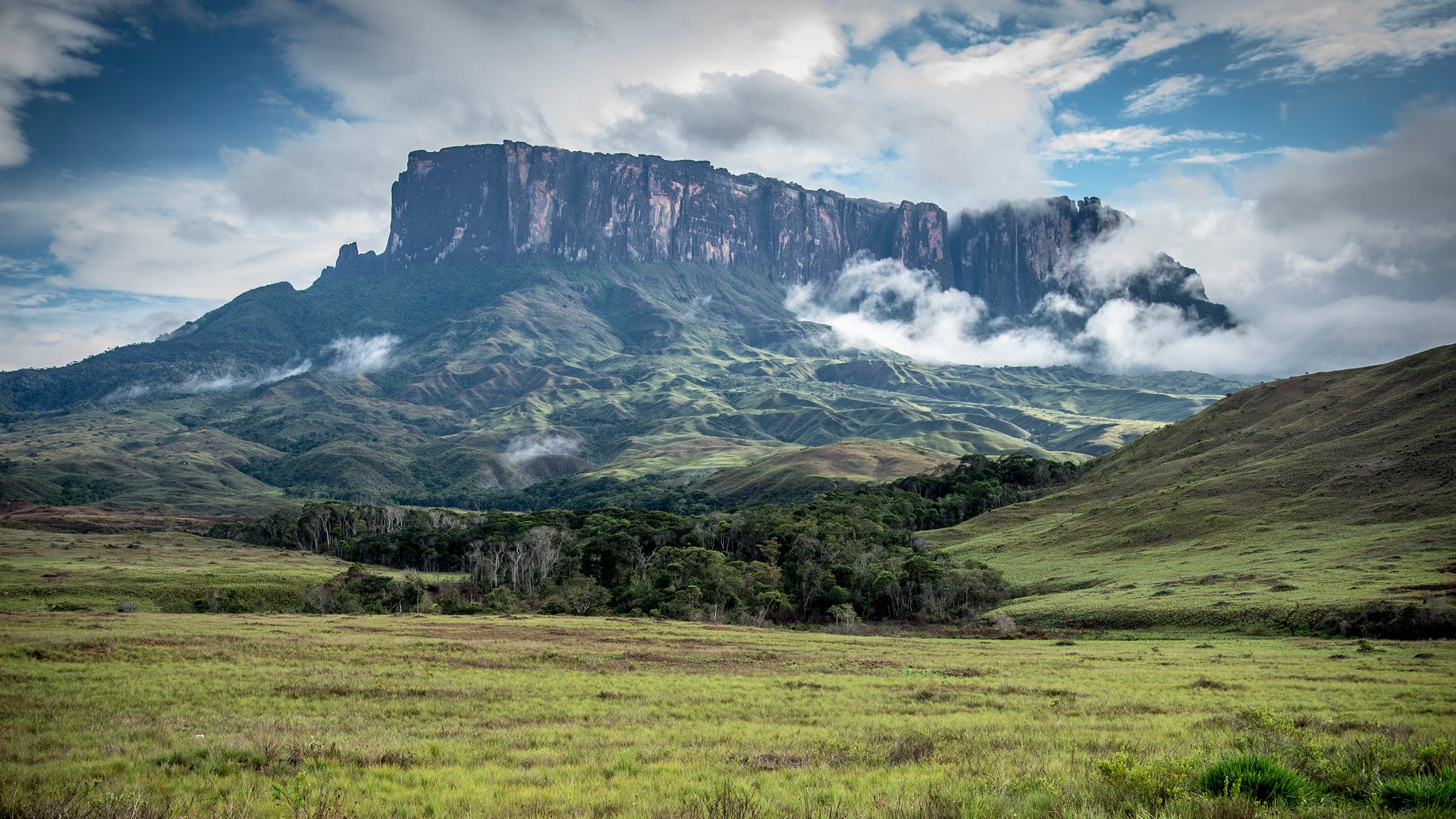 2400x1350 The Murder of Venezuela's Visionary Adventure Guide