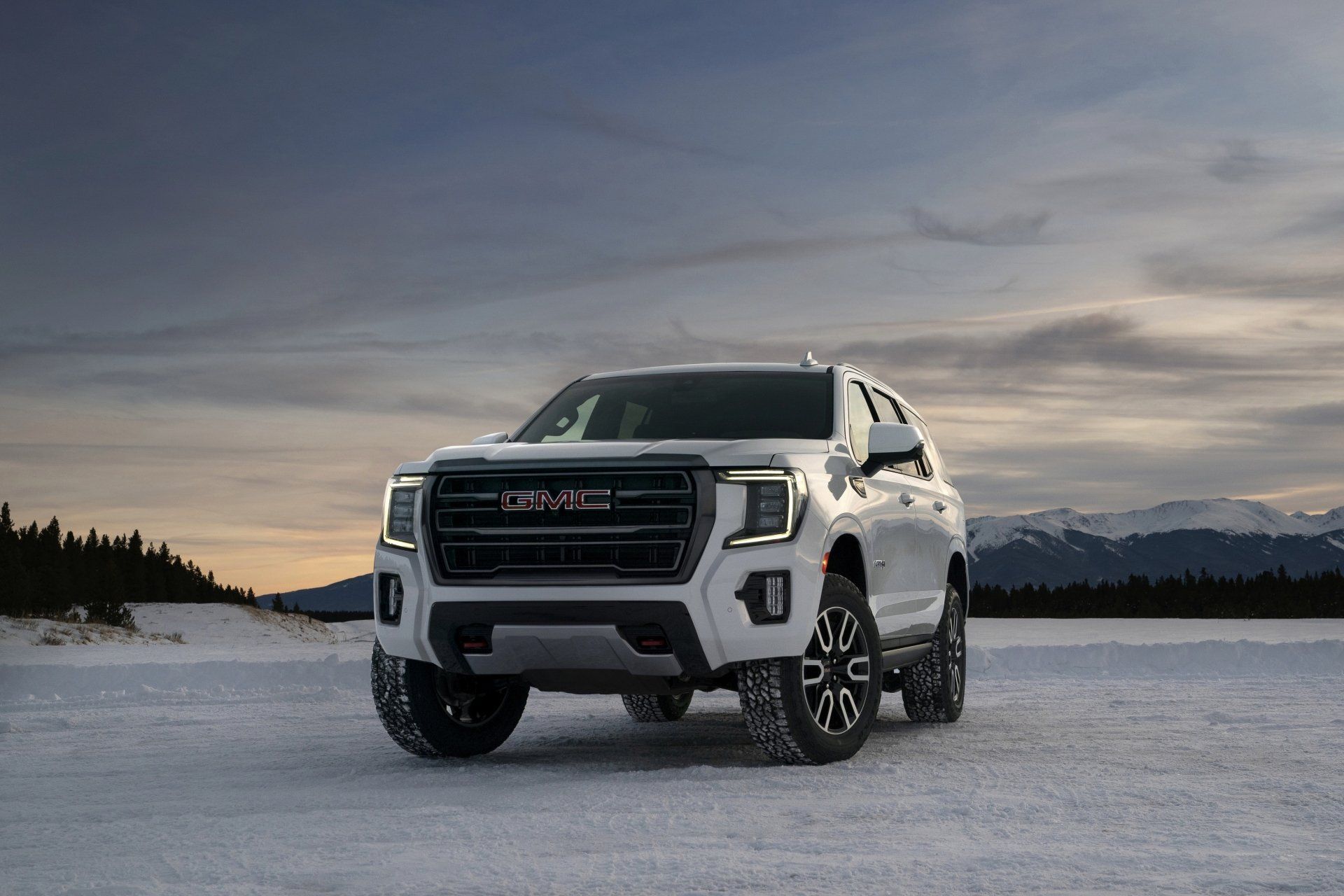 1920x1280 Download White Car Car SUV GMC Vehicle GMC Yukon Denali 4k Ultra HD Wallpaper