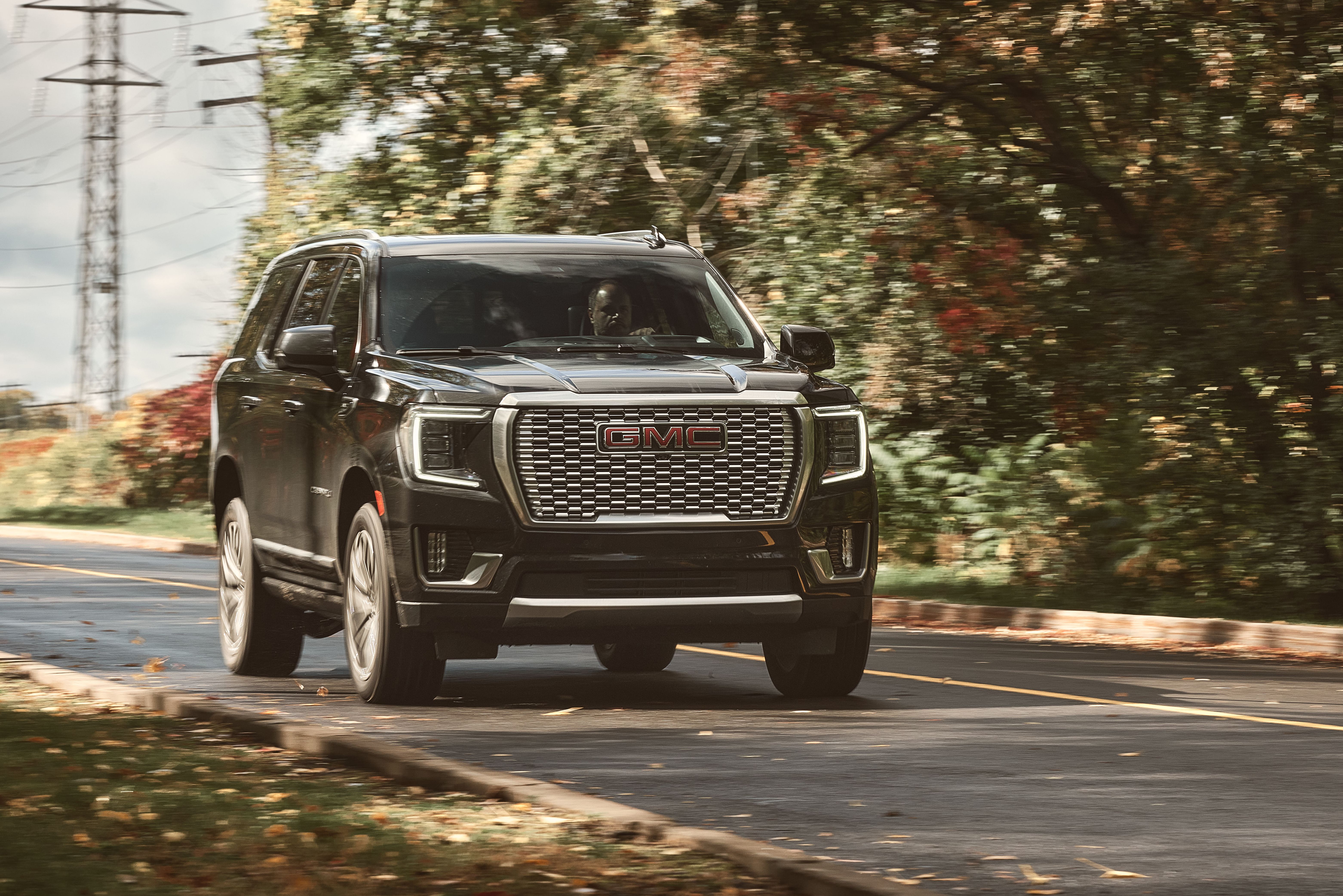 6247x4169 GMC Yukon Dominates Its Rivals, Even Its Own Chevy Twin