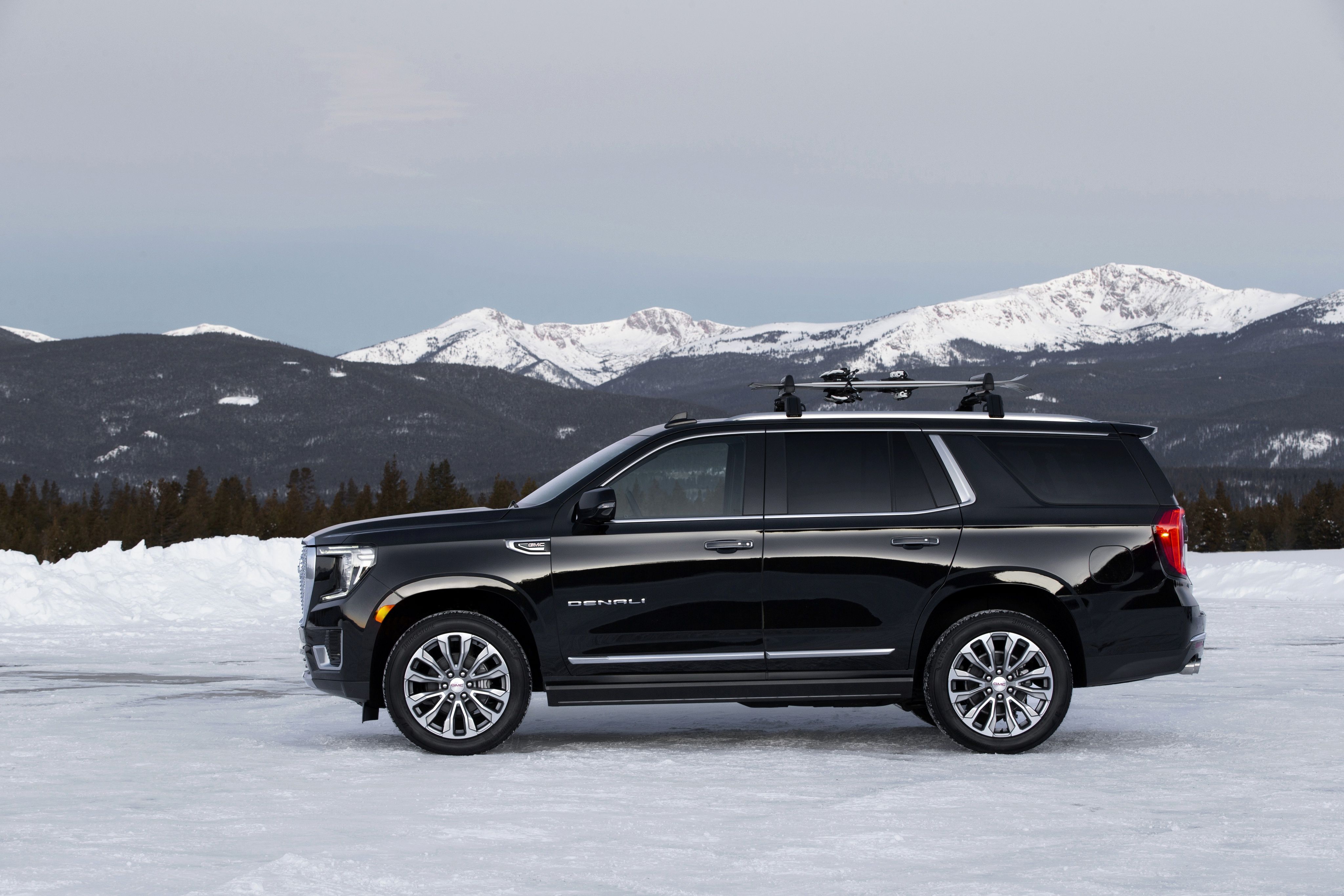 4096x2731 Gmc Yukon Denali Phone Wallpaper: Free 4K & HD Downloads