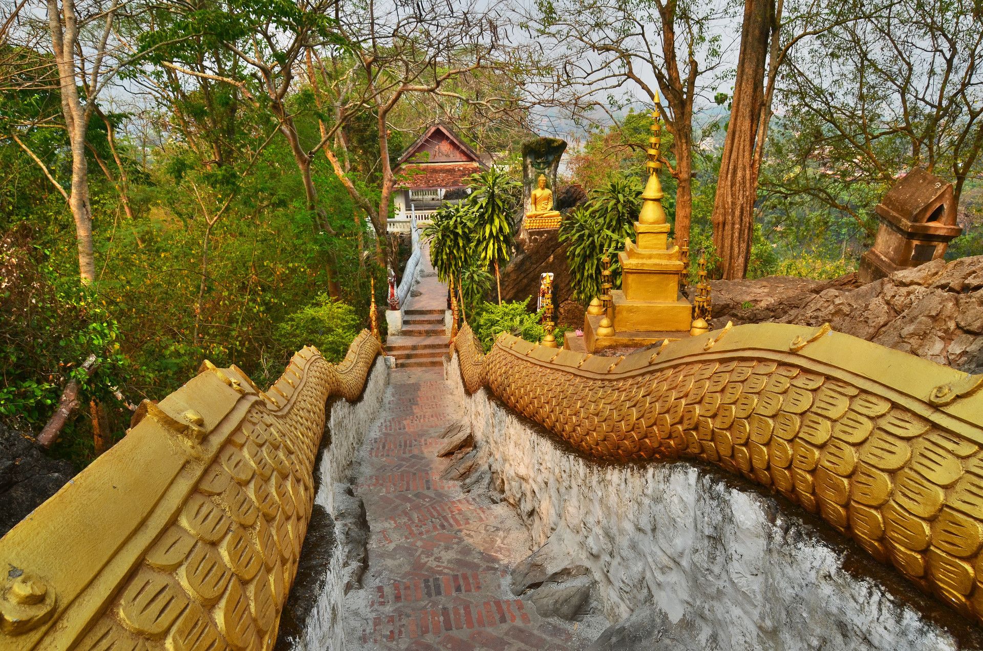 1920x1272 Luang Prabang Wallpaper