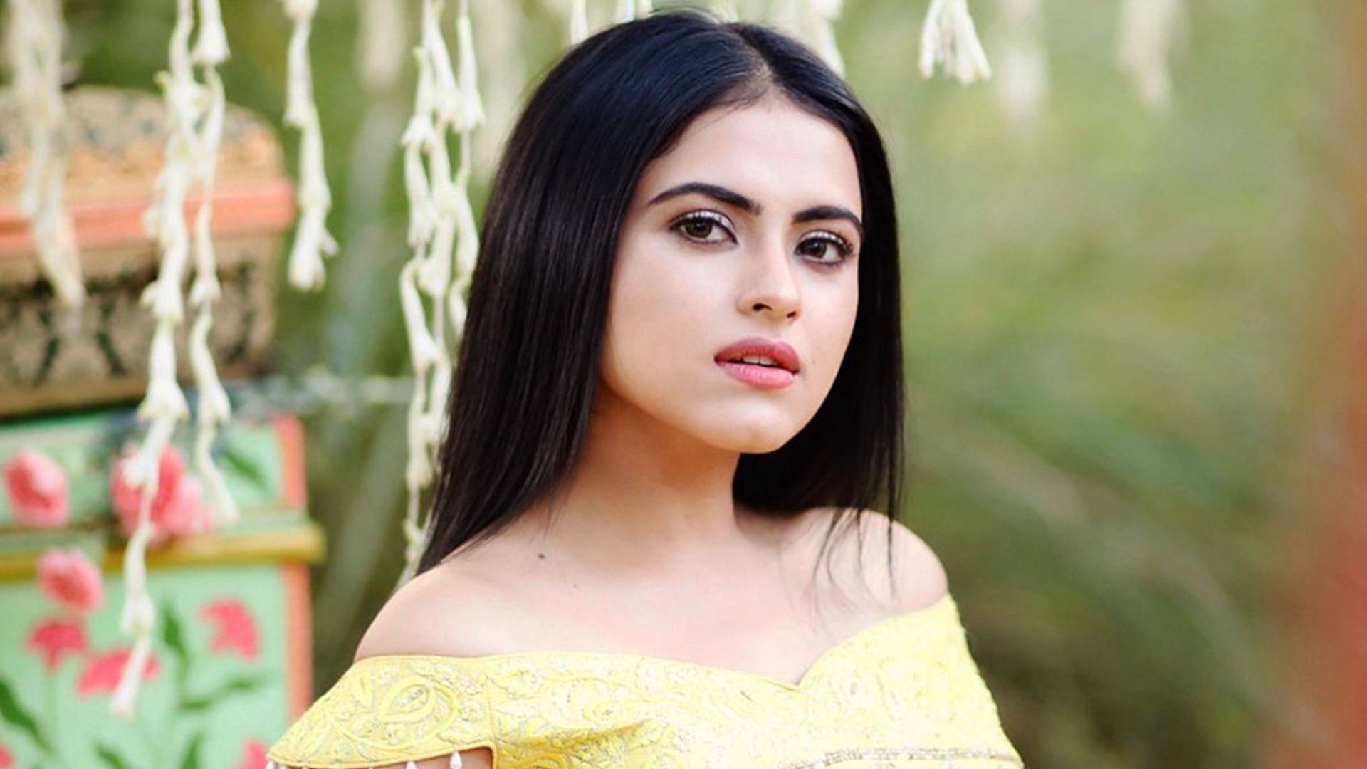 1920x1080 Simi Chahal Beautiful Look Wallpaper 43378
