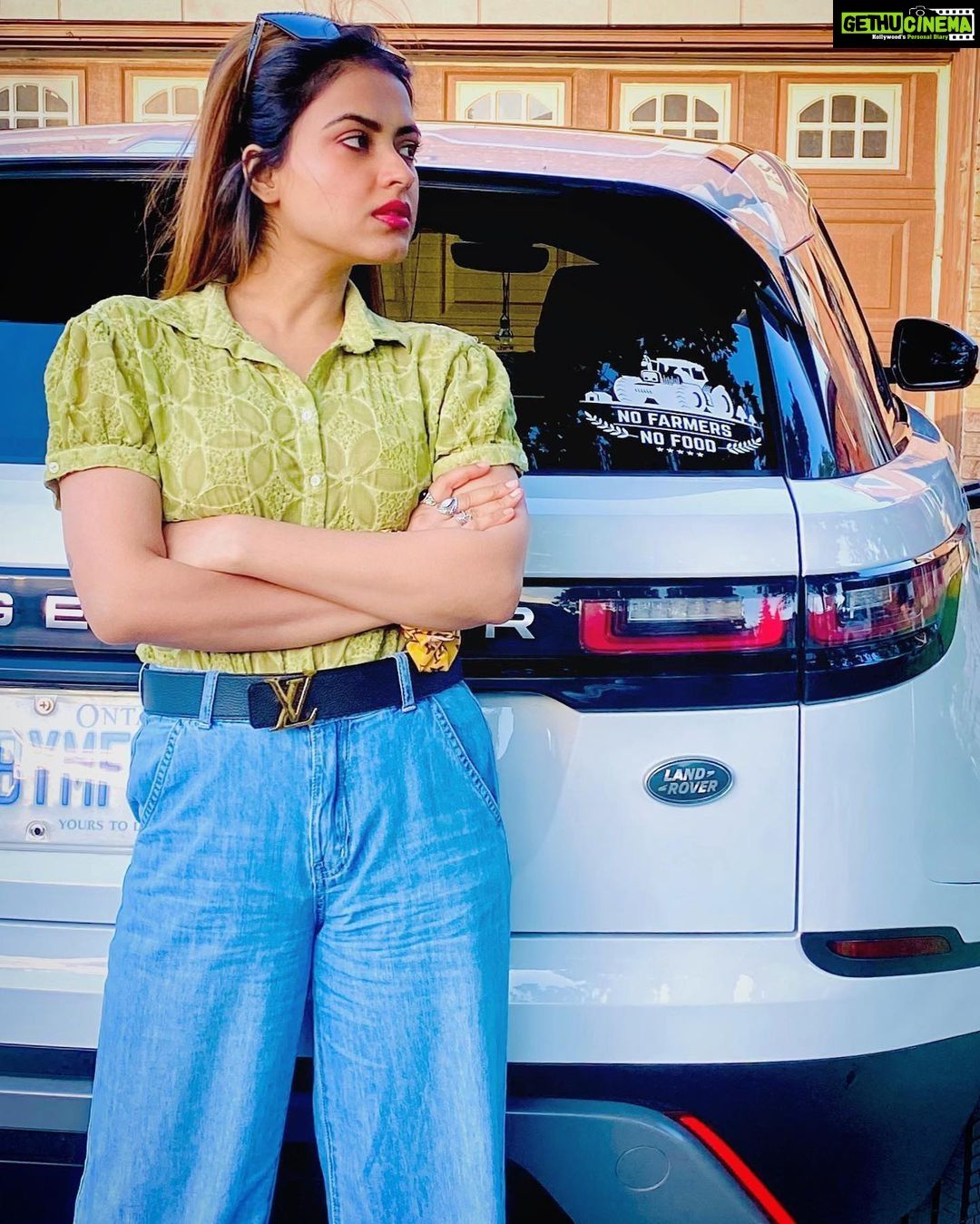 1080x1349 Simi Chahal Instagram