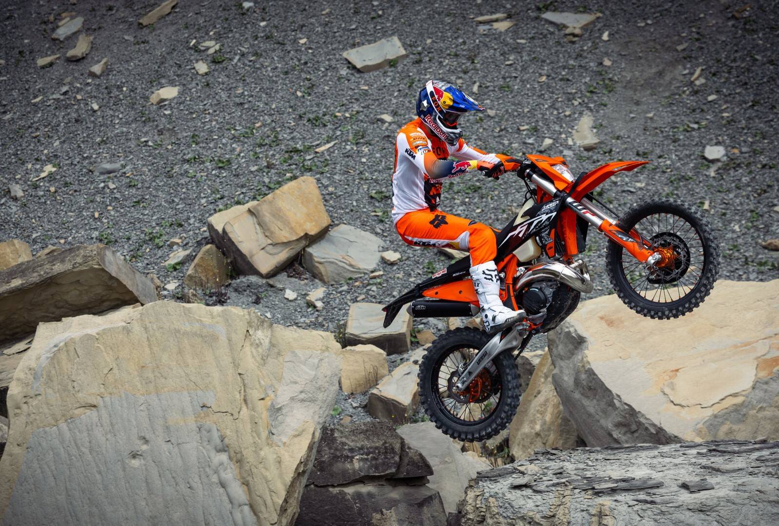1600x1080 KTM's Flagship 300 EXC HardEnduro Is Here, And It's Drool Worthy