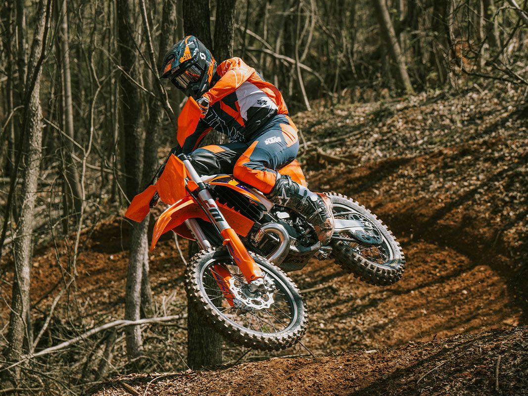 1067x800 New 2026 KTM 300 XC, De Pere WI. Specs, Price, Photo