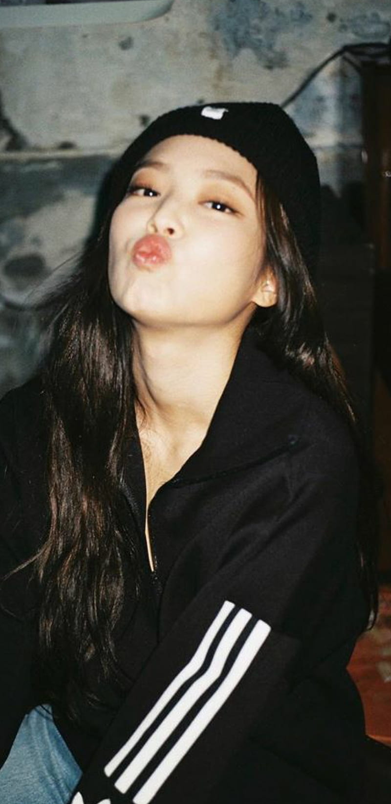 800x1644 Jennie, beauty, blink, cute, fashion girl, HD phone wallpaper
