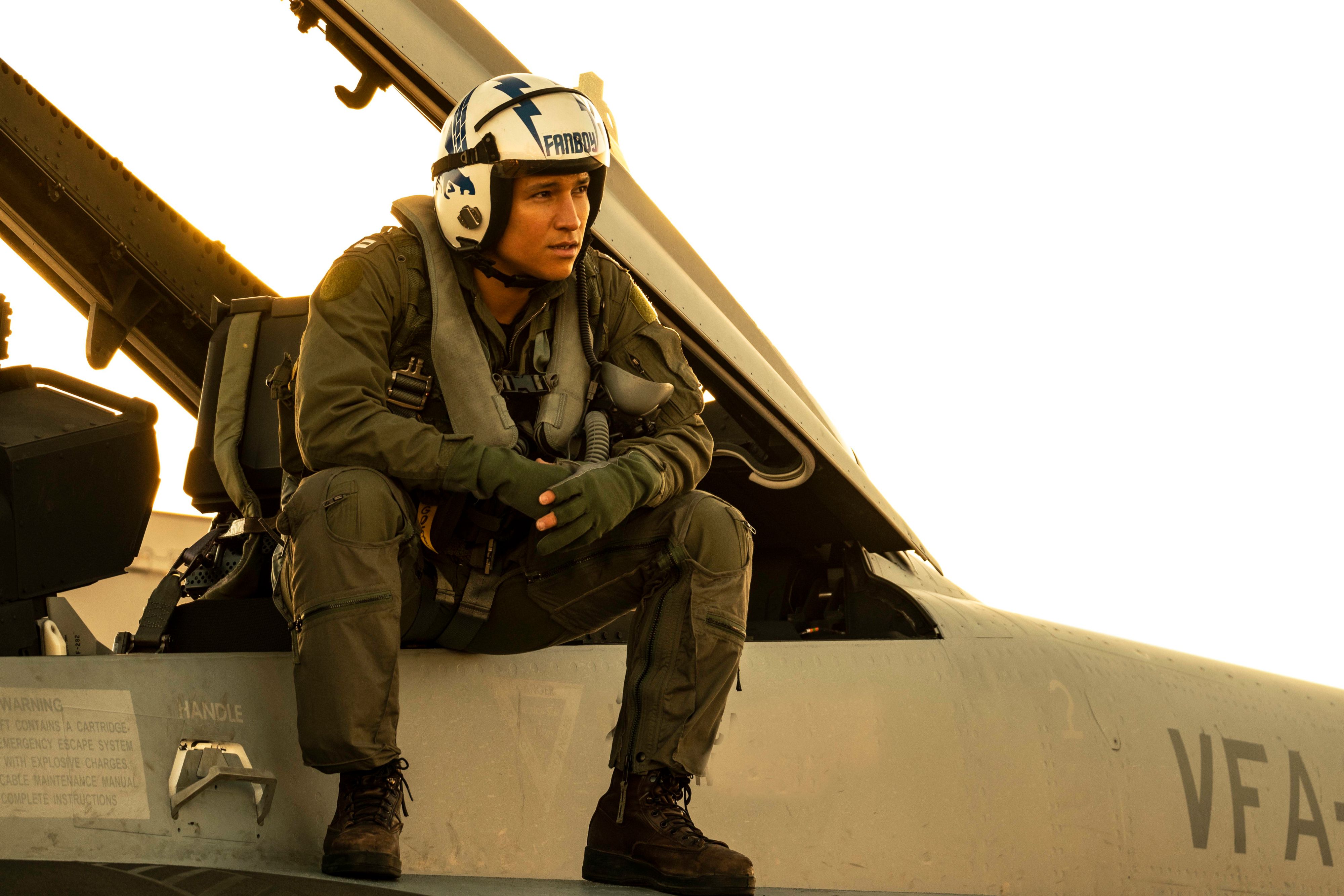 4000x2667 Download Danny Ramirez Movie Top Gun: Maverick 4k Ultra HD Wallpaper